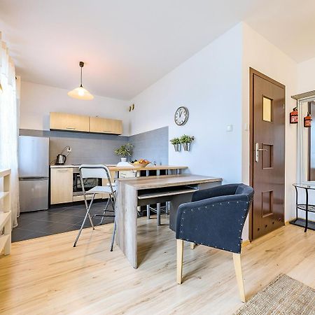 Apartament Z Balkonem I Bezplatnym Parkingiem Danzica Esterno foto