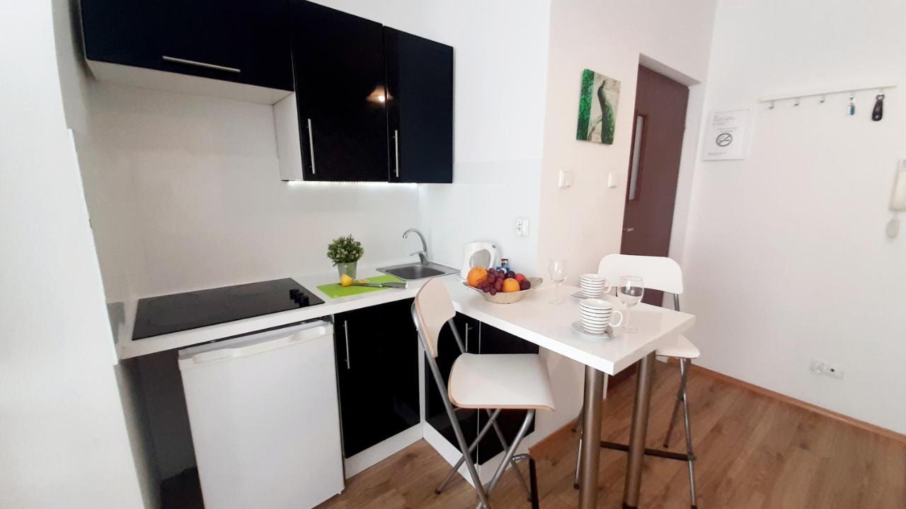 Apartament Z Balkonem I Bezplatnym Parkingiem Danzica Esterno foto