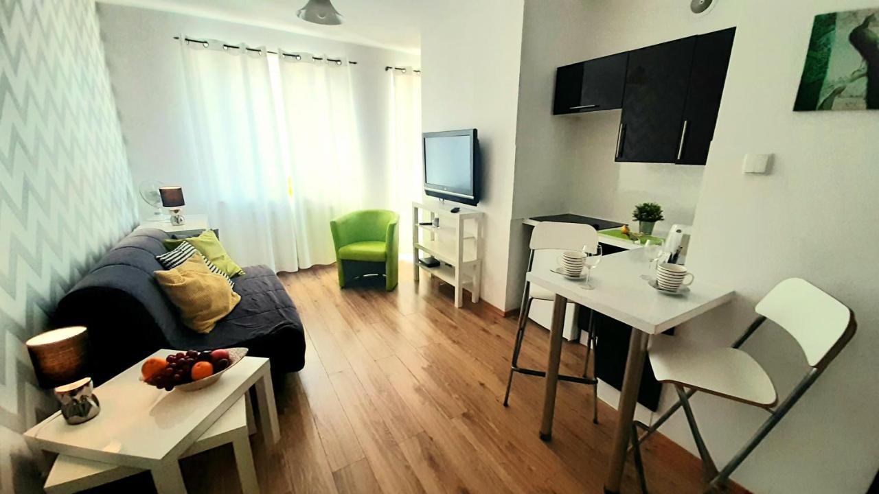 Apartament Z Balkonem I Bezplatnym Parkingiem Danzica Esterno foto