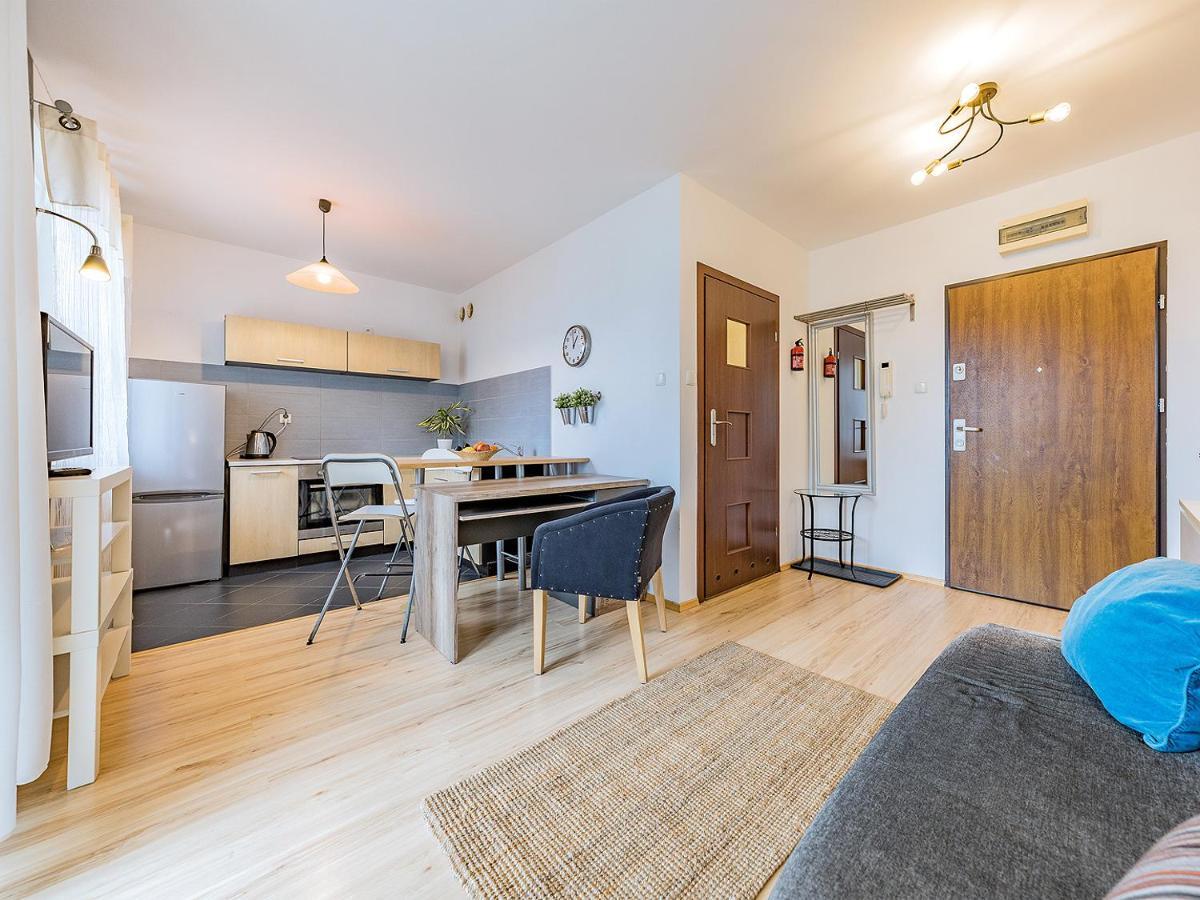 Apartament Z Balkonem I Bezplatnym Parkingiem Danzica Esterno foto