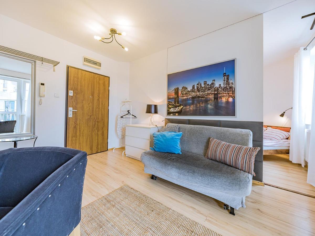 Apartament Z Balkonem I Bezplatnym Parkingiem Danzica Esterno foto