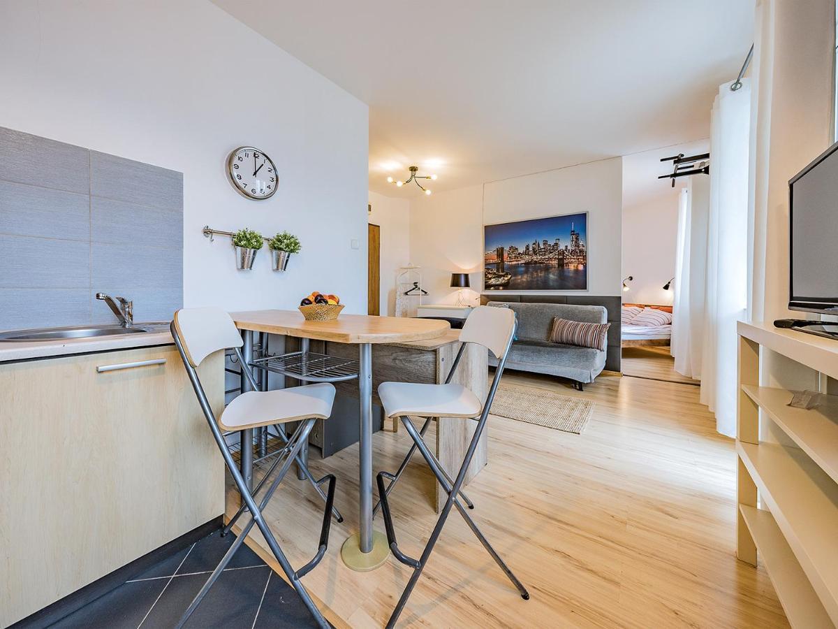Apartament Z Balkonem I Bezplatnym Parkingiem Danzica Esterno foto